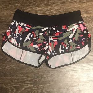 Lululemon patterned shorts